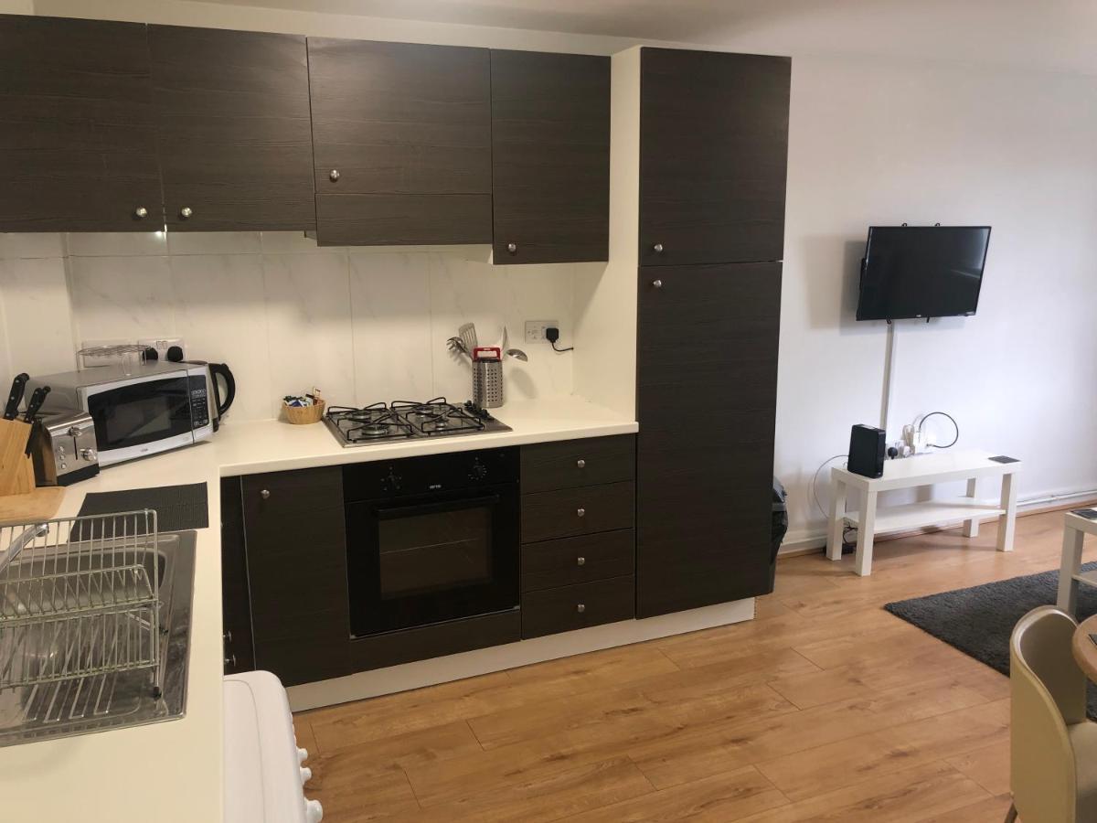 2 Bedroom Large First Floor Apartment With Free Parking Loughborough Eksteriør billede