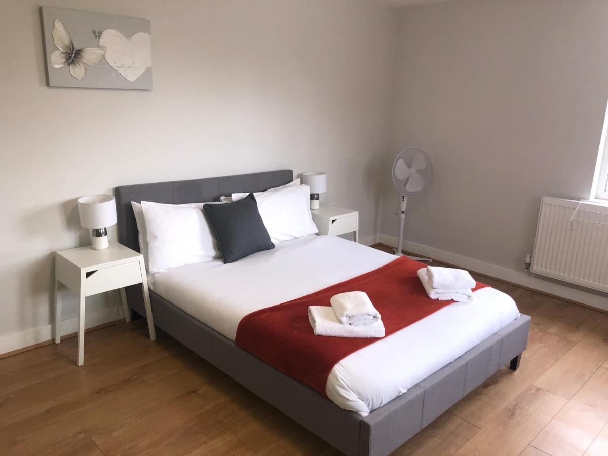 2 Bedroom Large First Floor Apartment With Free Parking Loughborough Eksteriør billede